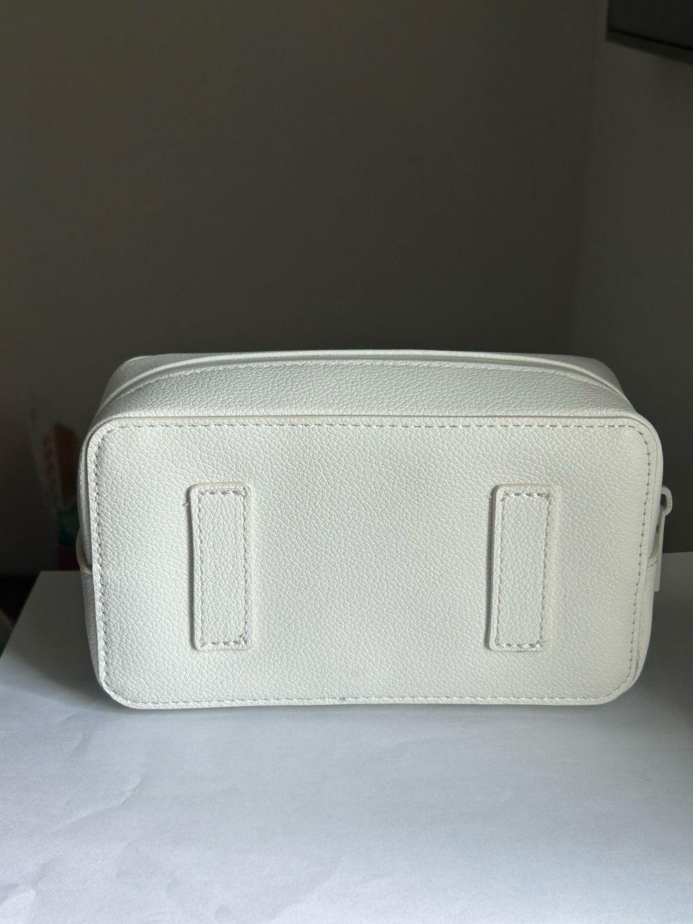 Shiseido &Tilley White cosmetic bag/belt bag - Picture 3 of 4